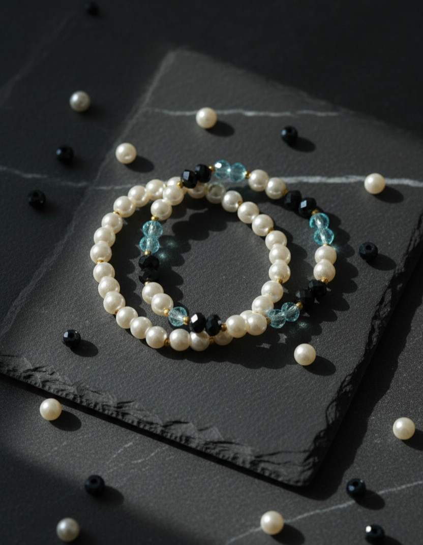 ✨Midnight Bloom Pearl Bracelet Set✨