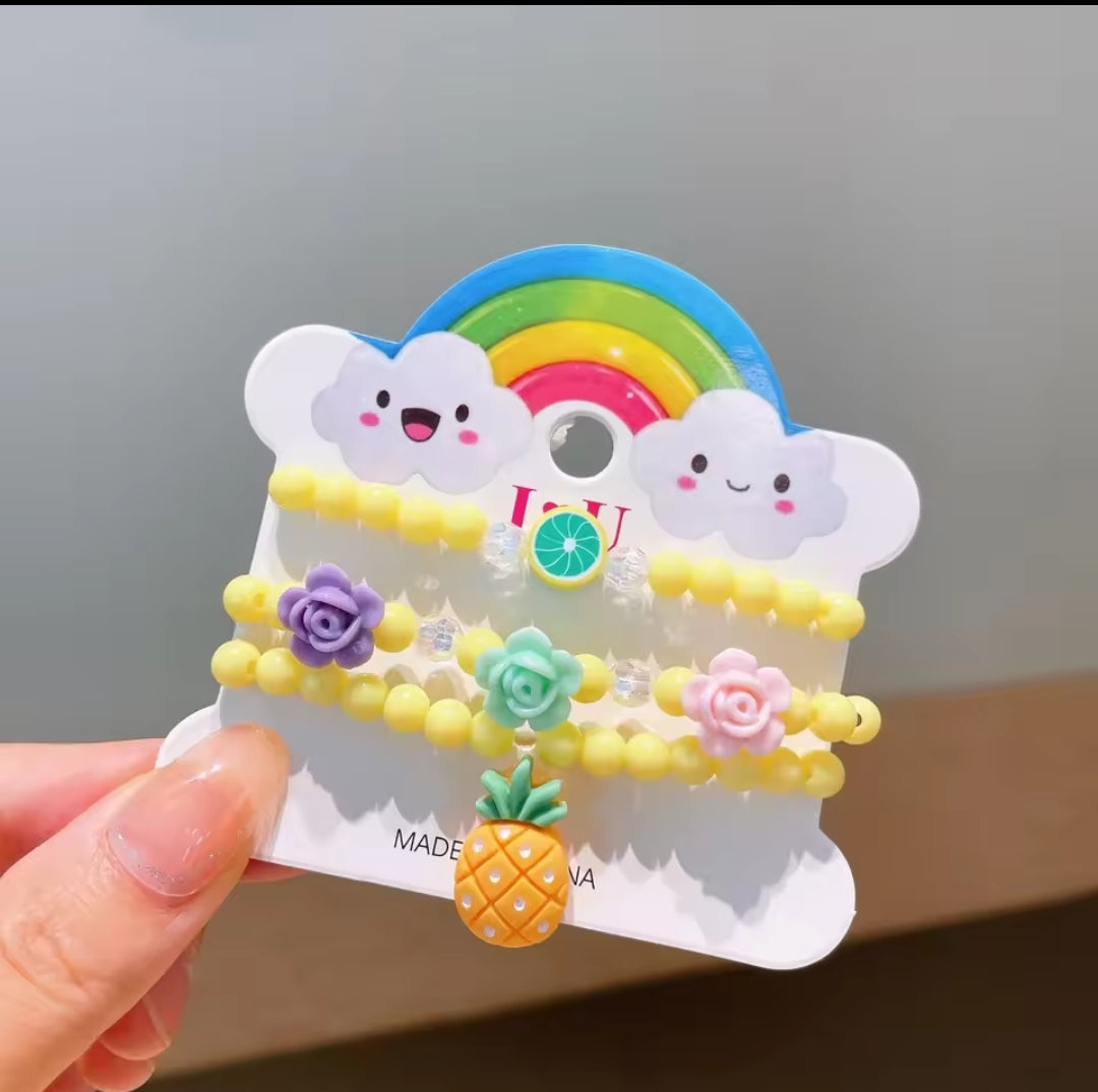 Cute & colorful 3-piece resin bracelets for girls! 🌈✨ Perfect for parties, playtime, or any day! 💖🎉 Fun charms & vibrant designs to brighten up her look! 🦄👧